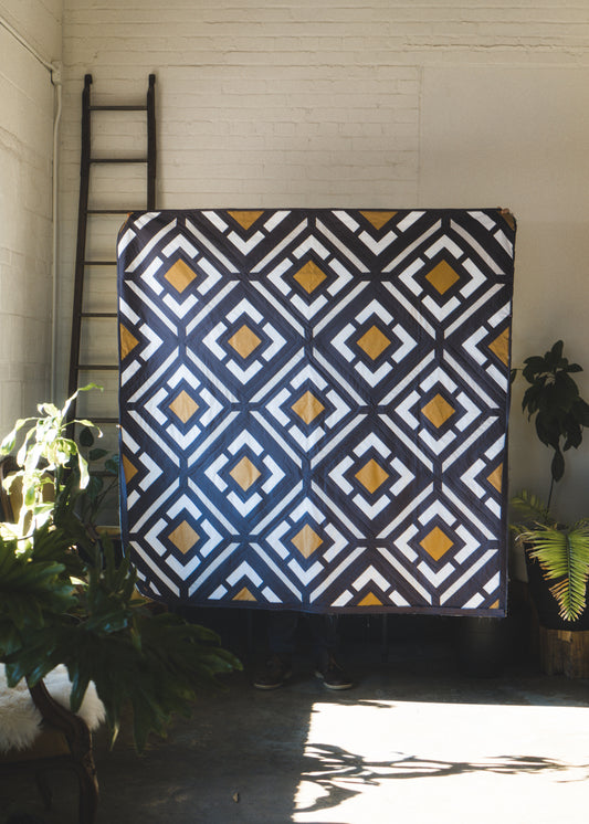 ROMA  | A Mid-Century Modern Quilt Pattern by Quiltd Studios